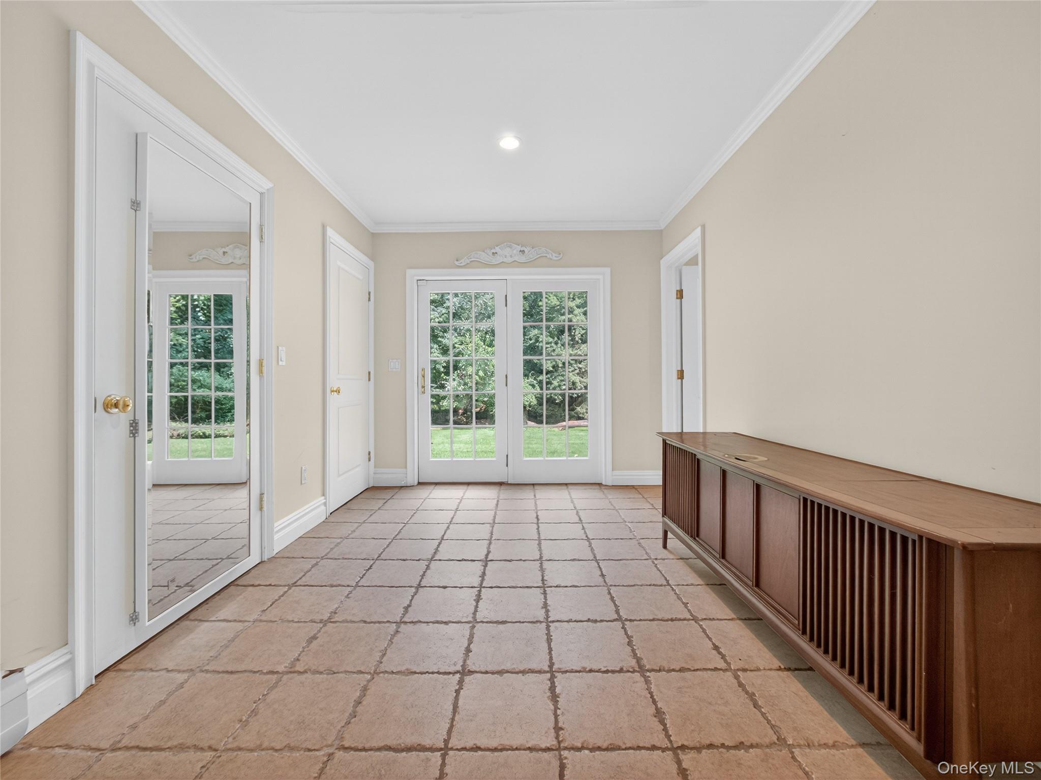 516 Oak Tree Road Palisades, NY 10964 - Photo 25 of 38 a view of a room with windows