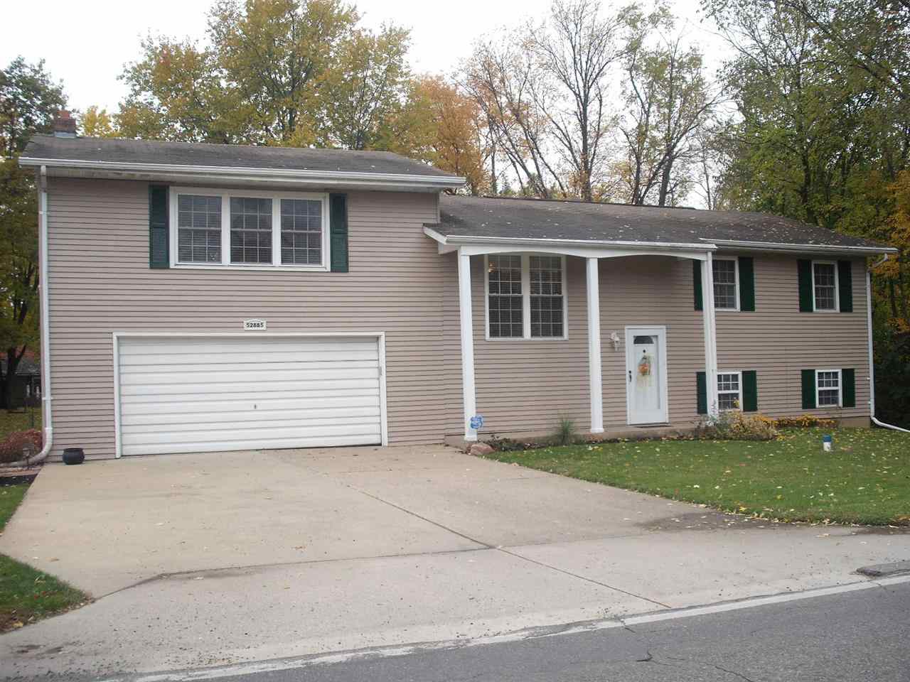 52885 Juniper Road South Bend, IN 46637 - Photo 1 of 29 Gallery Image 1