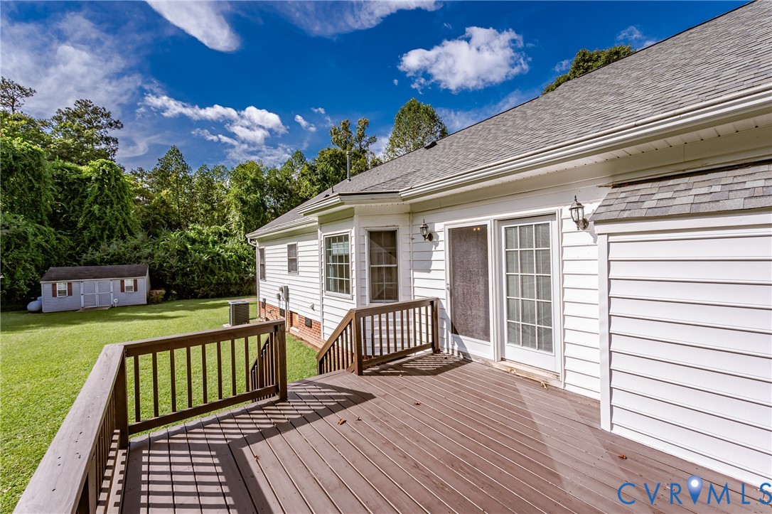 12105 Moody Road Hopewell, VA 23860 - Photo 10 of 49