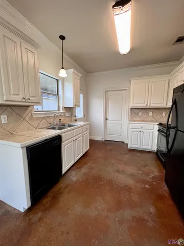 $1,575 | 13539 Rose Drive, Walker, LA 70785