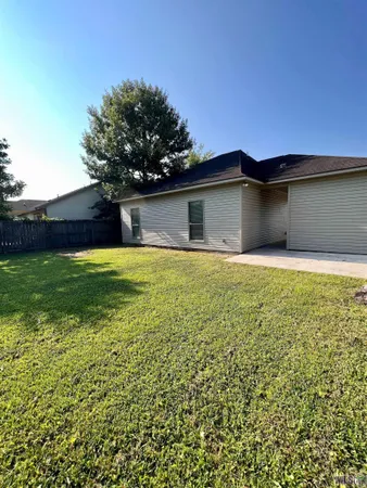 $1,575 | 13539 Rose Drive, Walker, LA 70785