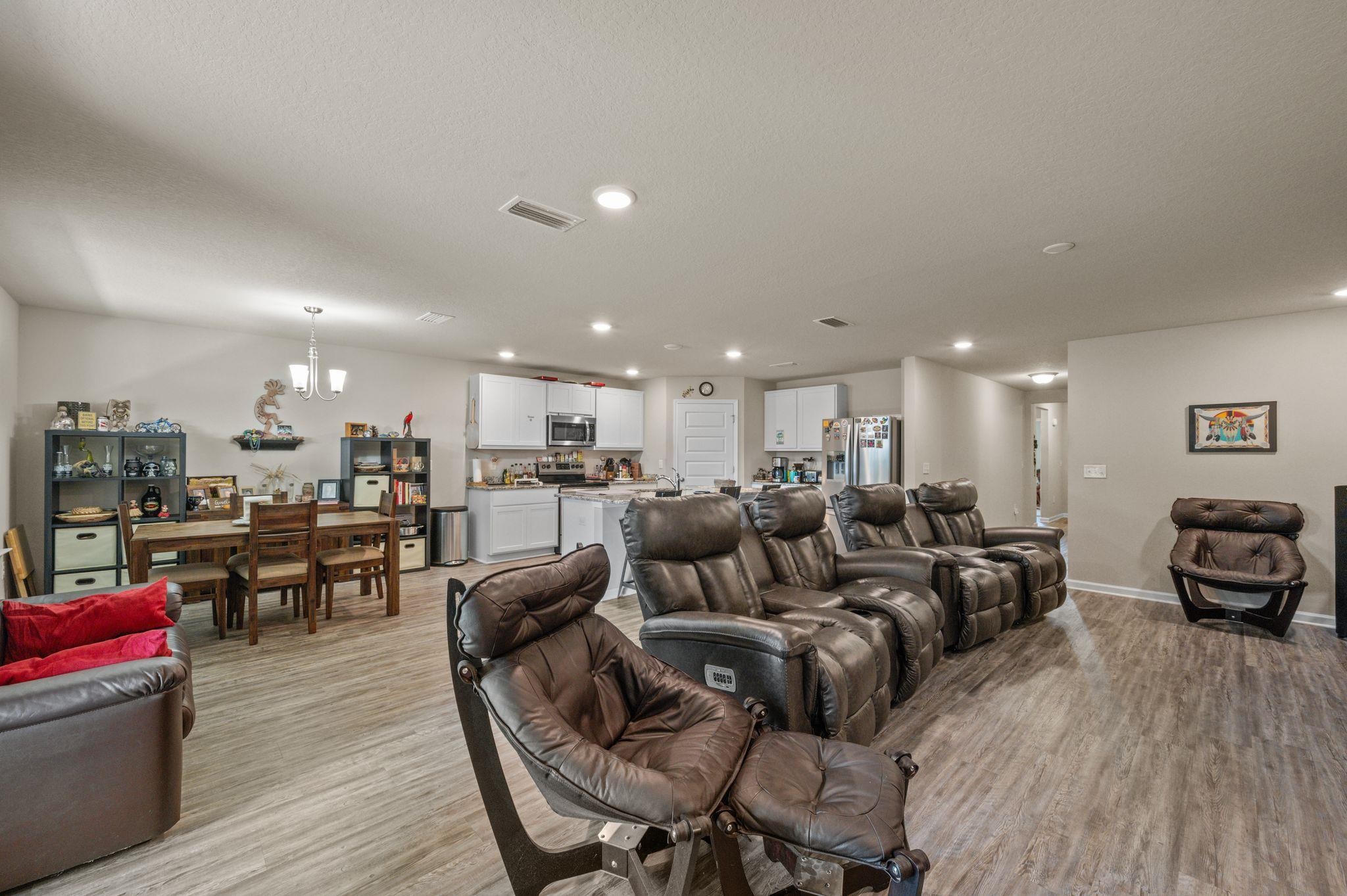 34475 Paisley Avenue Daphne, AL 36527 - Photo 9 of 31 Living Room