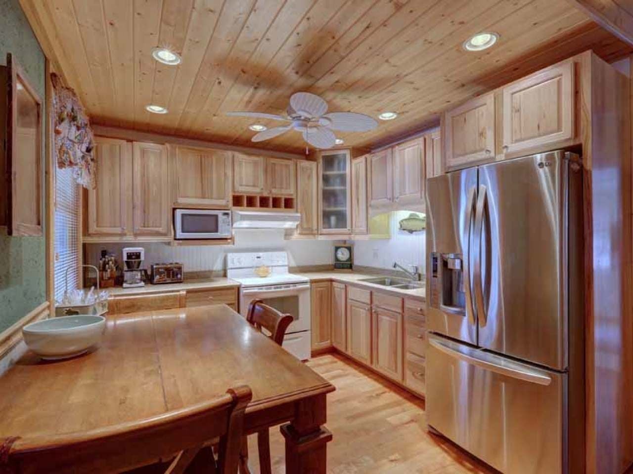 5130 Evergreen Court Rhinelander, WI 54501 - Photo 3 of 41 Gallery Image 3