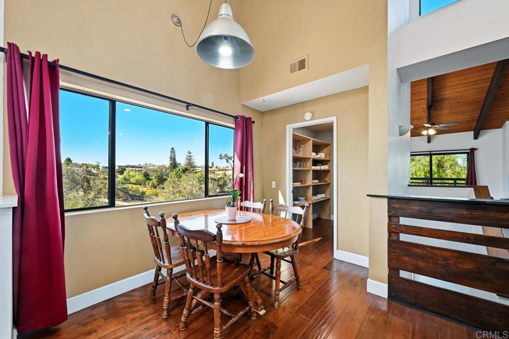 335 Morro Hills Road Fallbrook, CA 92028 - Photo 10 of 35 Dining Area