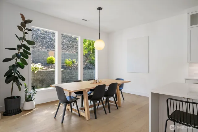 $790,000 | 325 Rockwood Drive, Richland, WA 99352