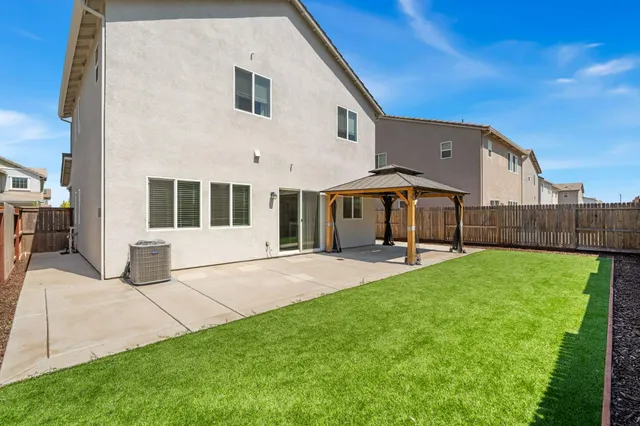 $549,999 | 9224 Farmstead Circle, Roseville, CA 95747