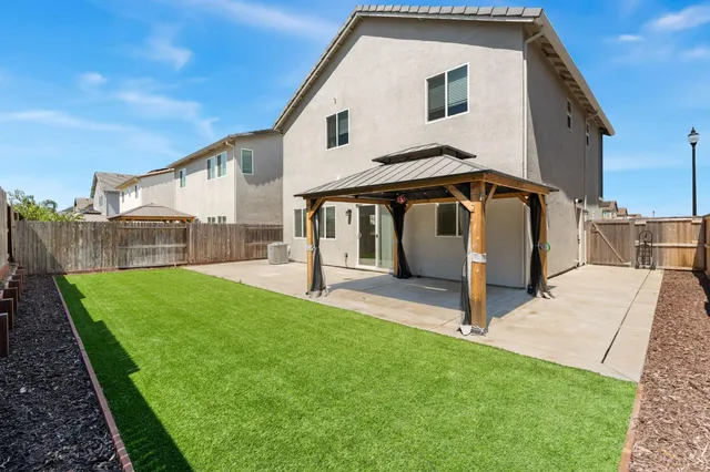 $549,999 | 9224 Farmstead Circle, Roseville, CA 95747