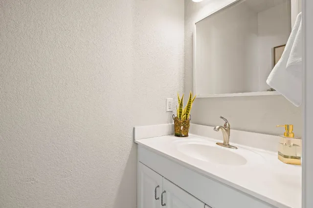 $338,000 | 105 Edison Drive, Hutto, TX 78634