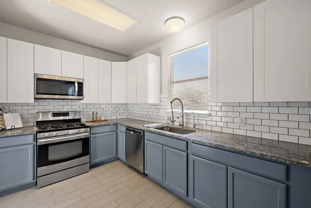 $338,000 | 105 Edison Drive, Hutto, TX 78634