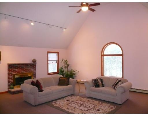 84 Jackman Street Georgetown, MA 01833 - Photo 7 of 13 Gallery Image 7