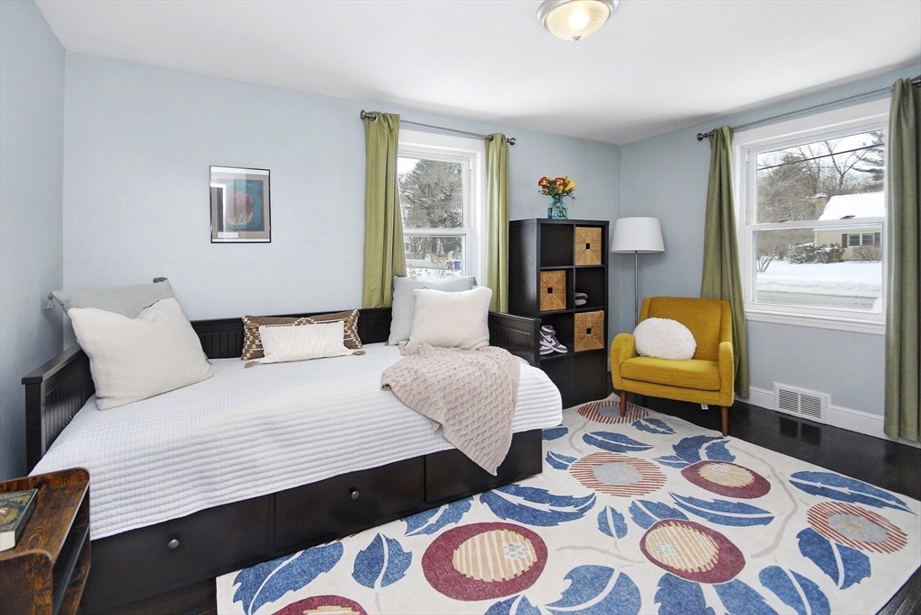 389 Concord Road Bedford, MA 01730 - Photo 12 of 30