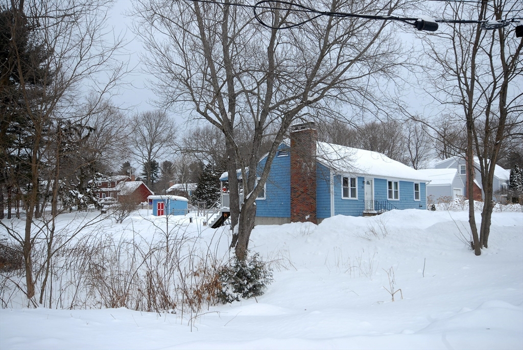 389 Concord Road Bedford, MA 01730 - Photo 2 of 30