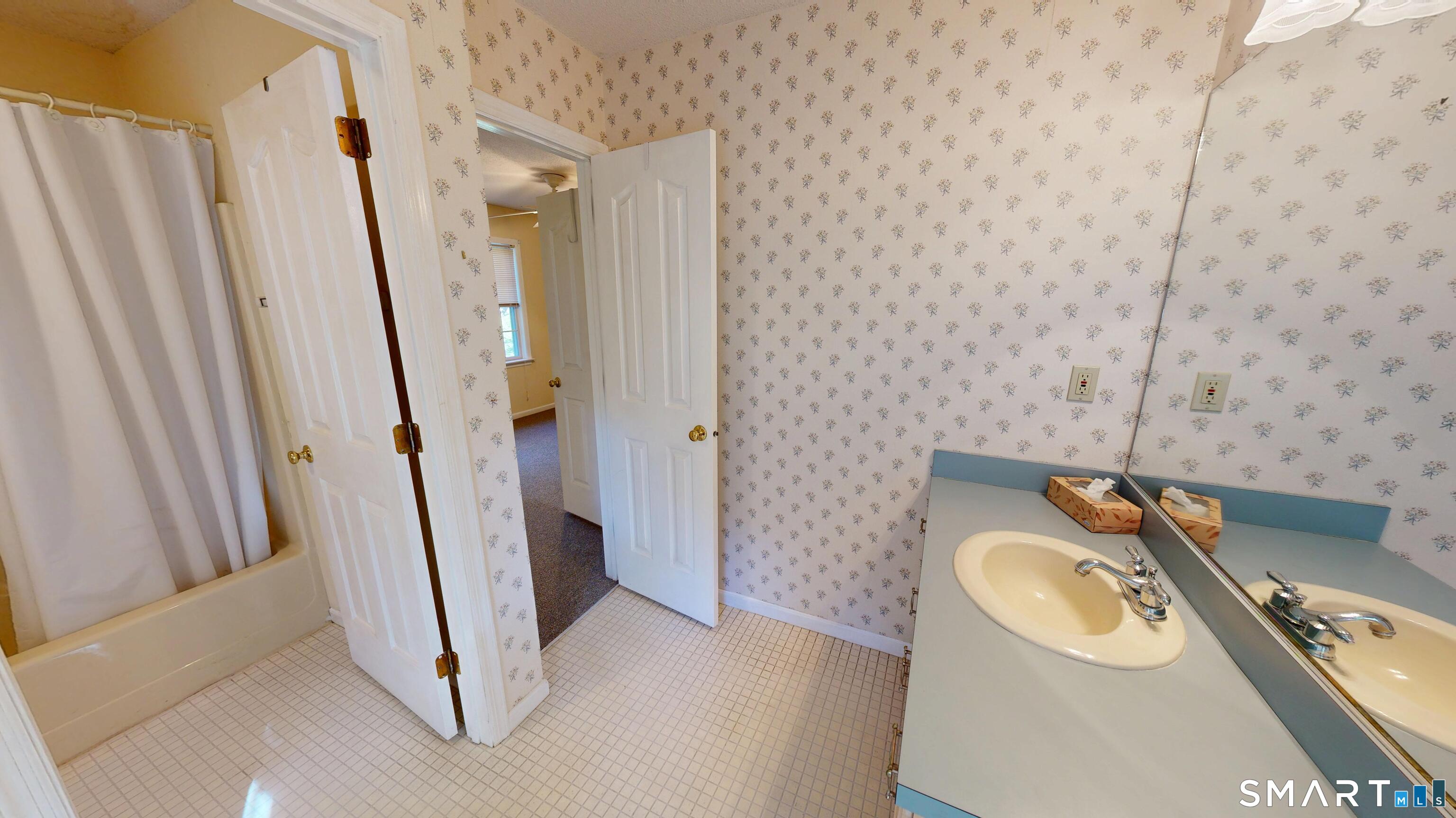 101 Curtis Street, Unit 1 Meriden, CT 06450 - Photo 25 of 31 Gallery Image 25