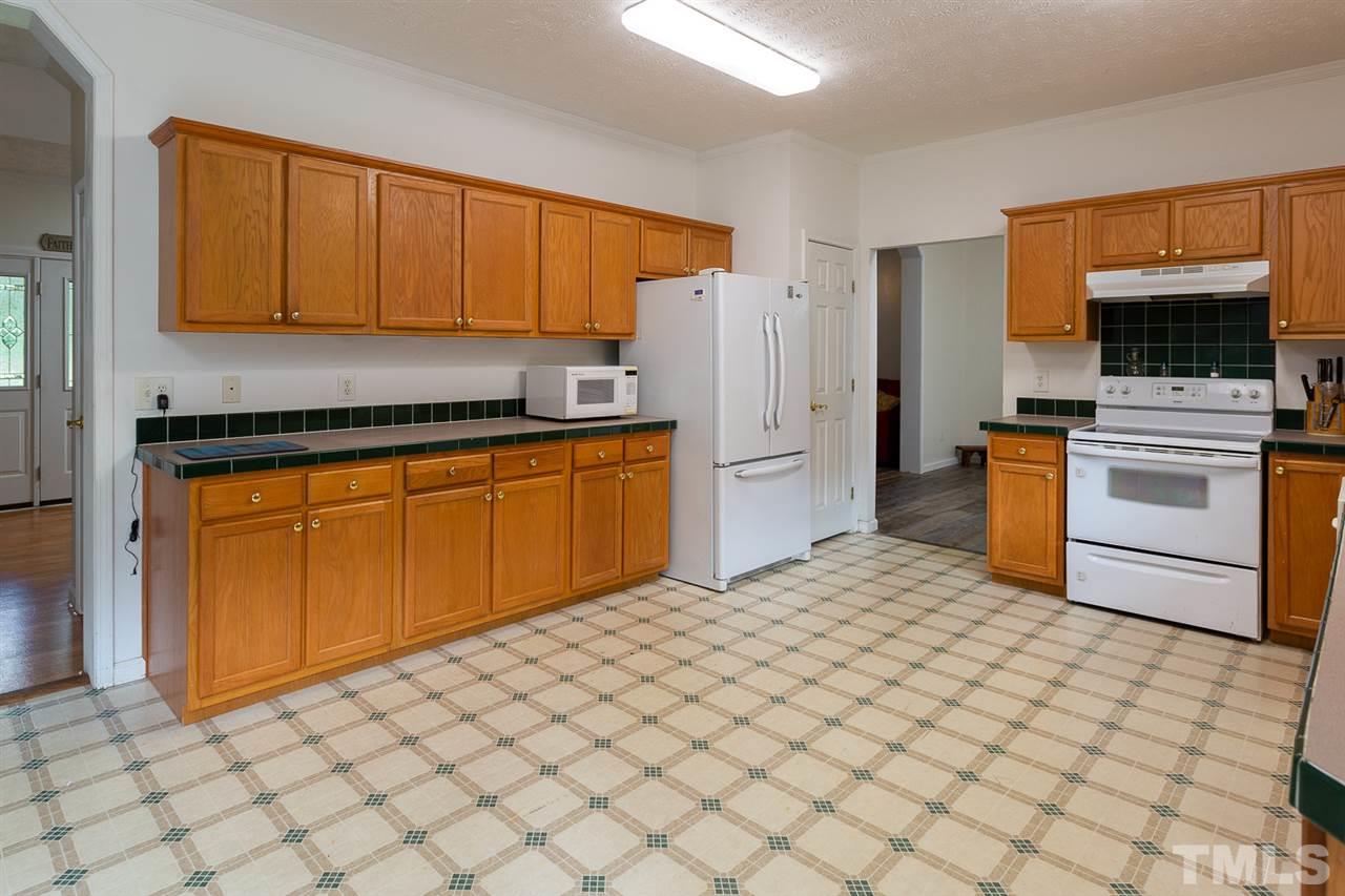 542 Bill Clifton Road Faison, NC 28341 - Photo 8 of 29 Gallery Image 8