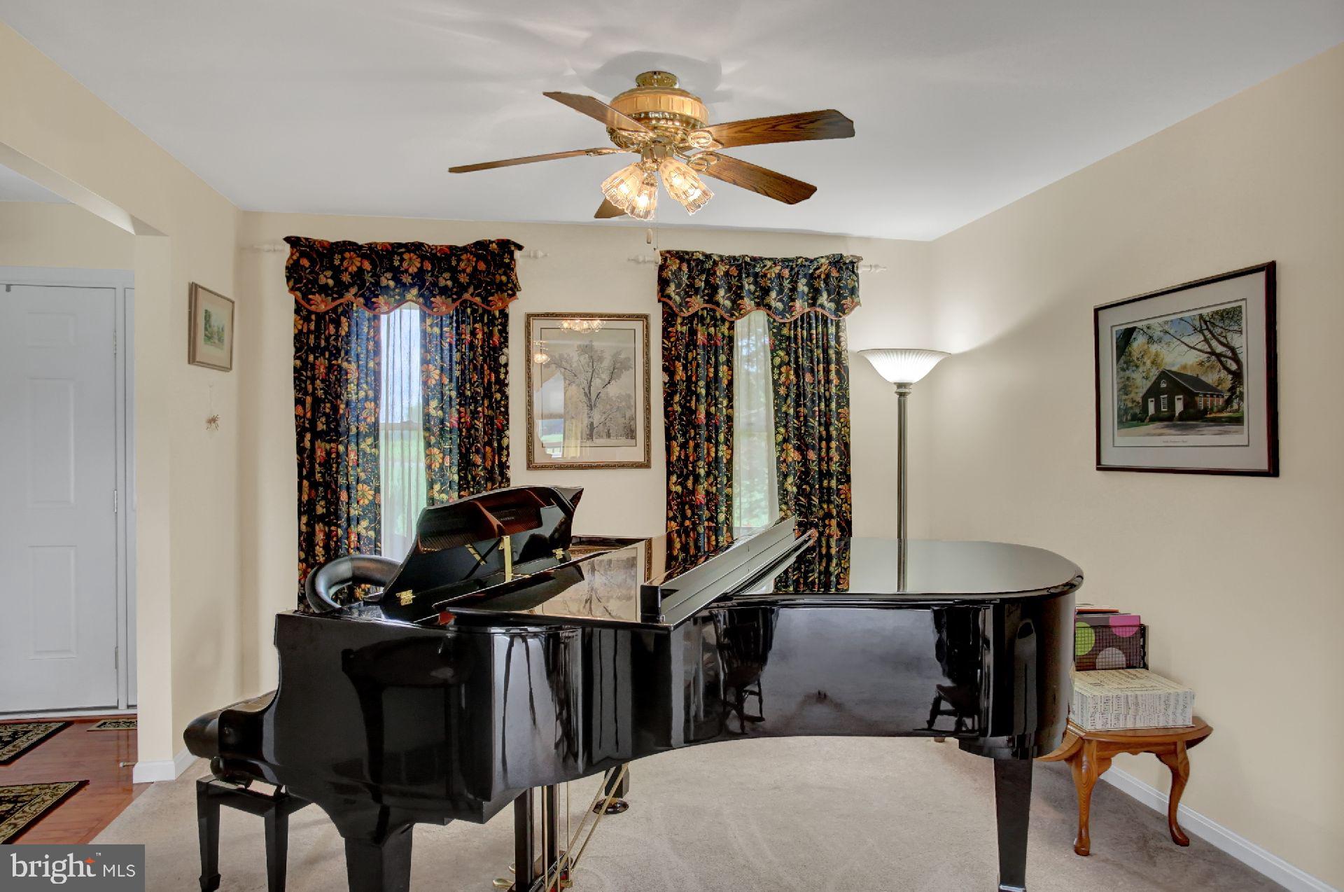 229 Log Cabin Road Newville, PA 17241 - Photo 3 of 37 Gallery Image 3