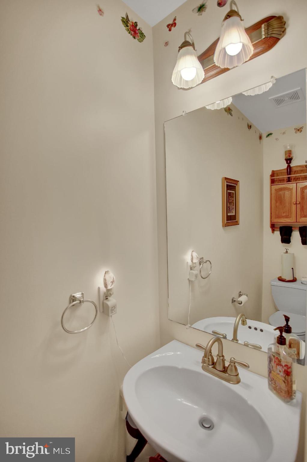 229 Log Cabin Road Newville, PA 17241 - Photo 10 of 37 Gallery Image 10