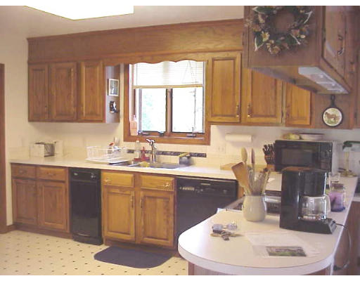 193 Ruggles Street Westborough, MA 01581 - Photo 5 of 10 Gallery Image 5