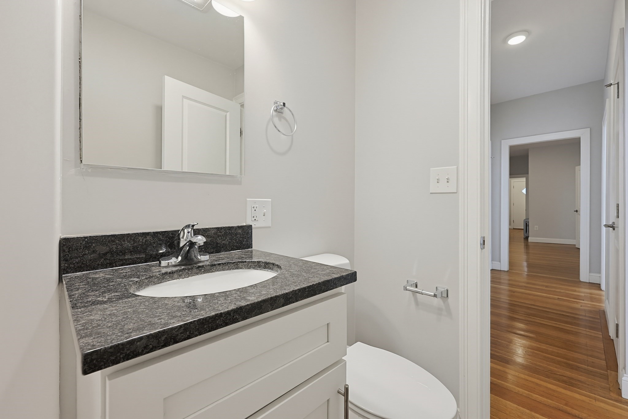 91 Verndale Street Brookline, MA 02446 - Photo 29 of 41 Gallery Image 29