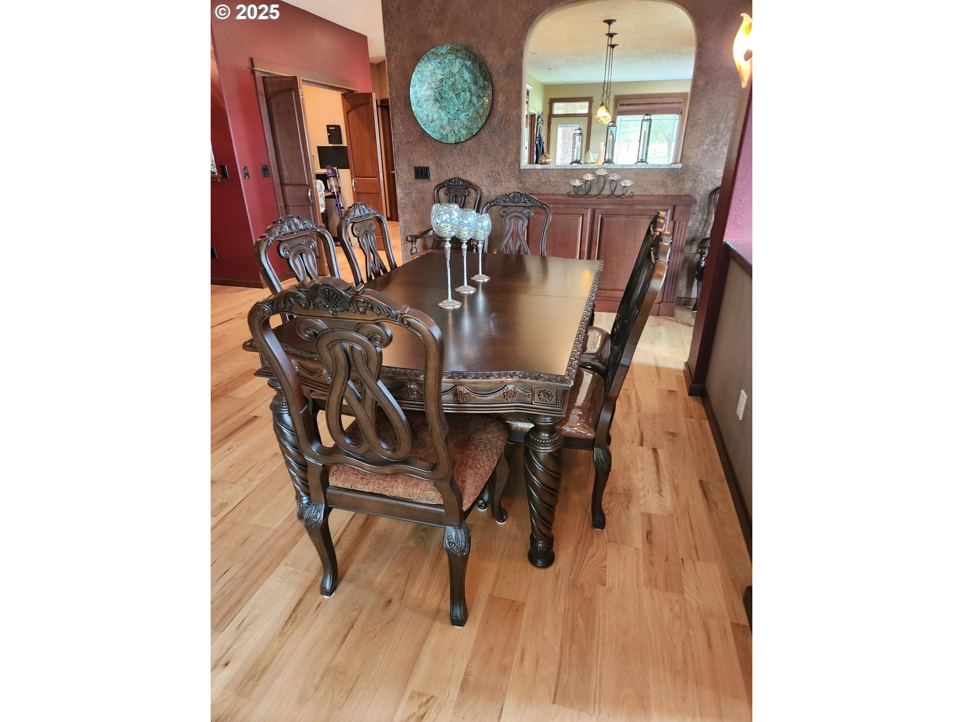 6481 Southwest Wren Lane Culver, OR 97734 - Photo 13 of 44 a dining room with furniture and window