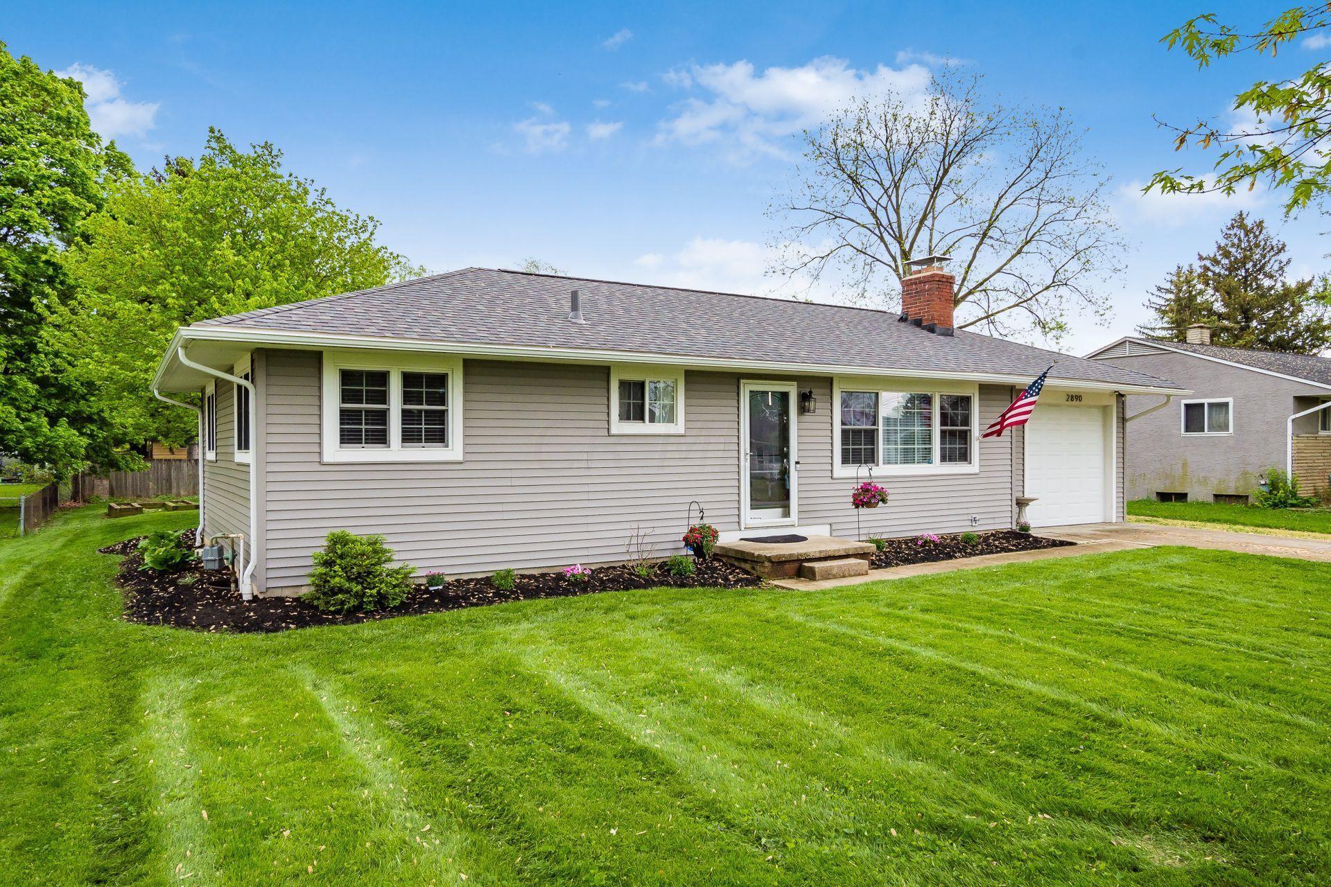 2890 Hampton Road South Columbus, OH 43232 - Photo 3 of 29 Gallery Image 3