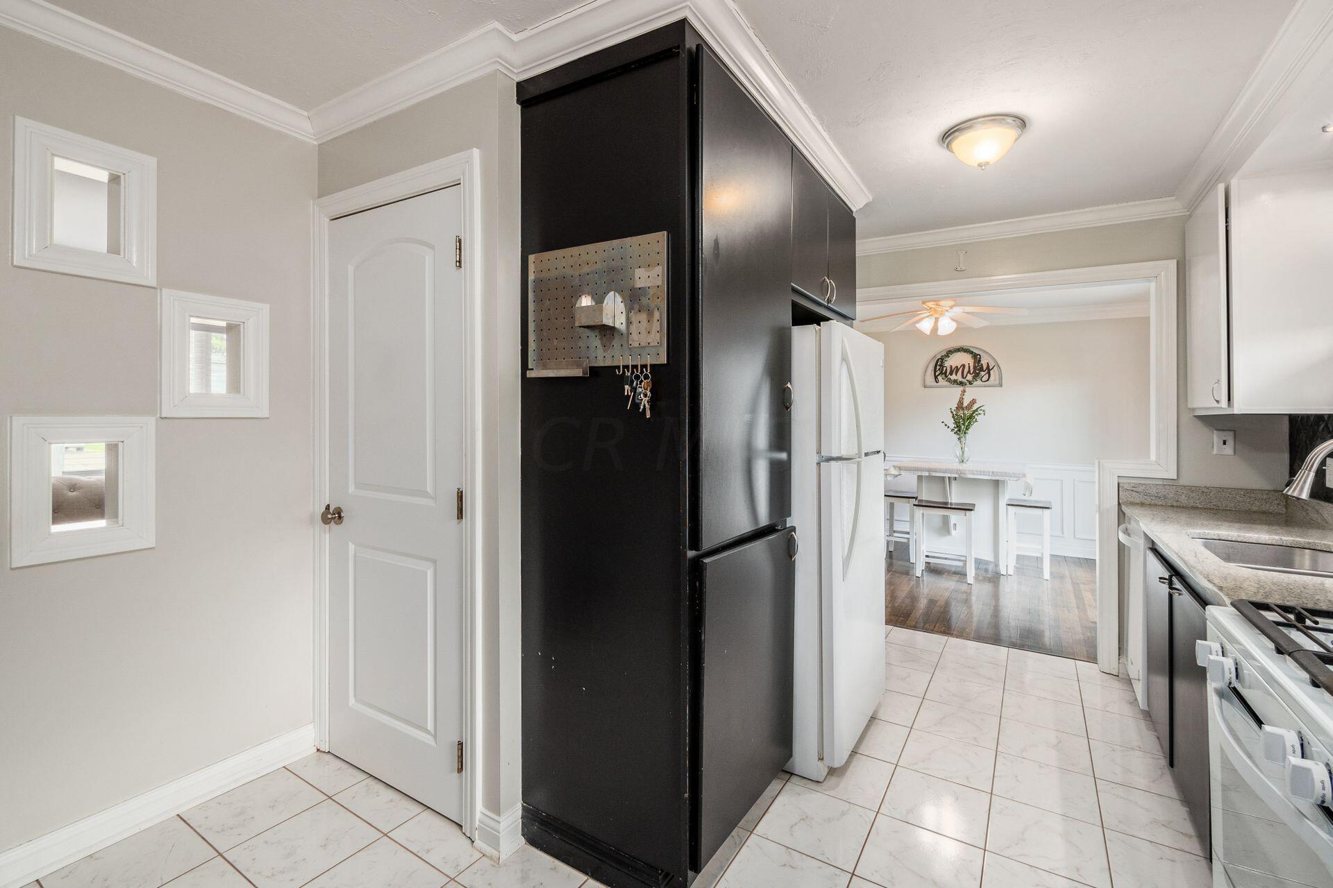 2890 Hampton Road South Columbus, OH 43232 - Photo 8 of 29 Gallery Image 8