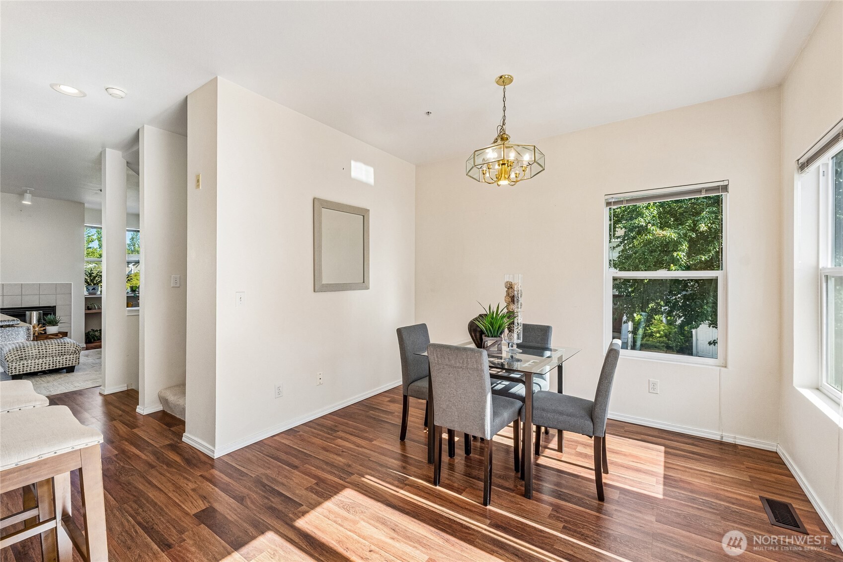 11899 Northeast 163rd Place Bothell, WA 98011 - Photo 6 of 37