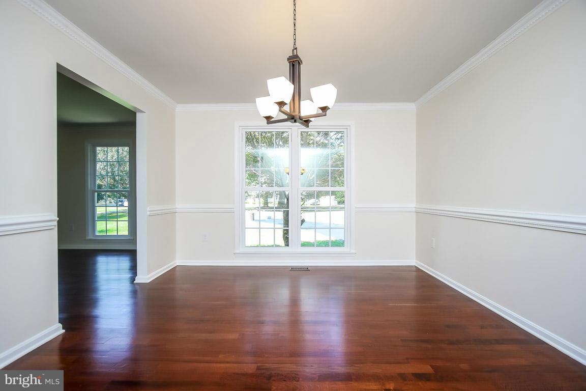 1303 Tar Cove Road Pasadena, MD 21122 - Photo 14 of 30 Dining Room