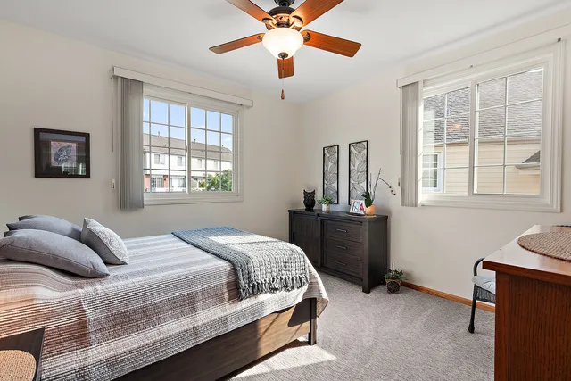 $388,800 | 10711 Gigi Drive, Orland Park, IL 60462