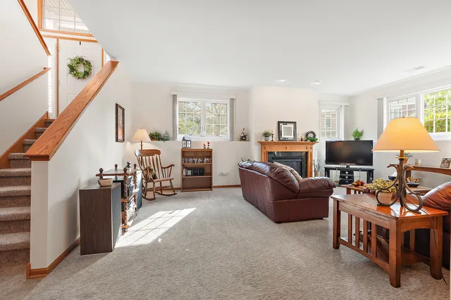 $388,800 | 10711 Gigi Drive, Orland Park, IL 60462