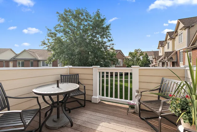 $388,800 | 10711 Gigi Drive, Orland Park, IL 60462