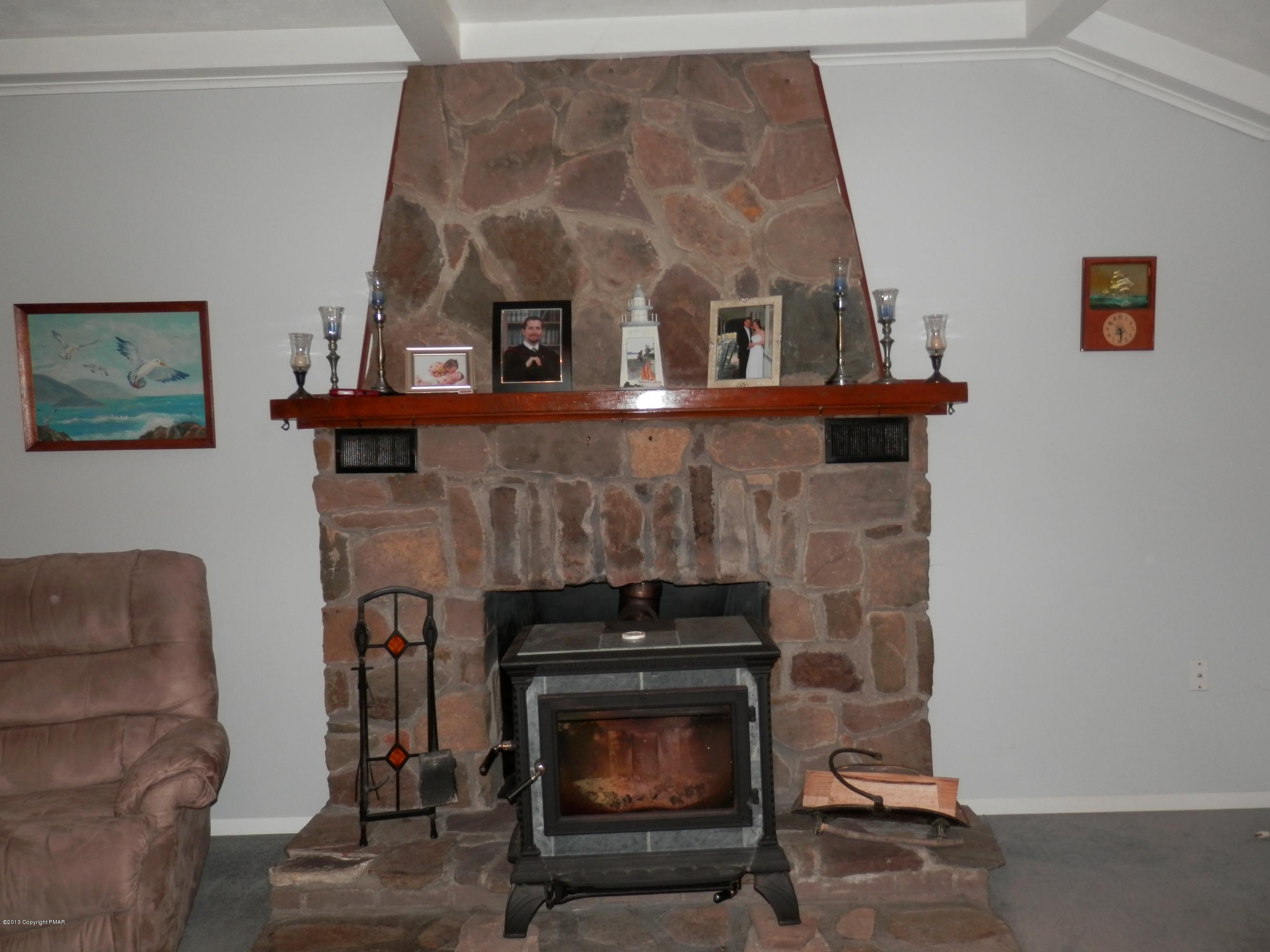 6445 Laurel Road Pocono Summit, PA 18346 - Photo 16 of 28 PA030714