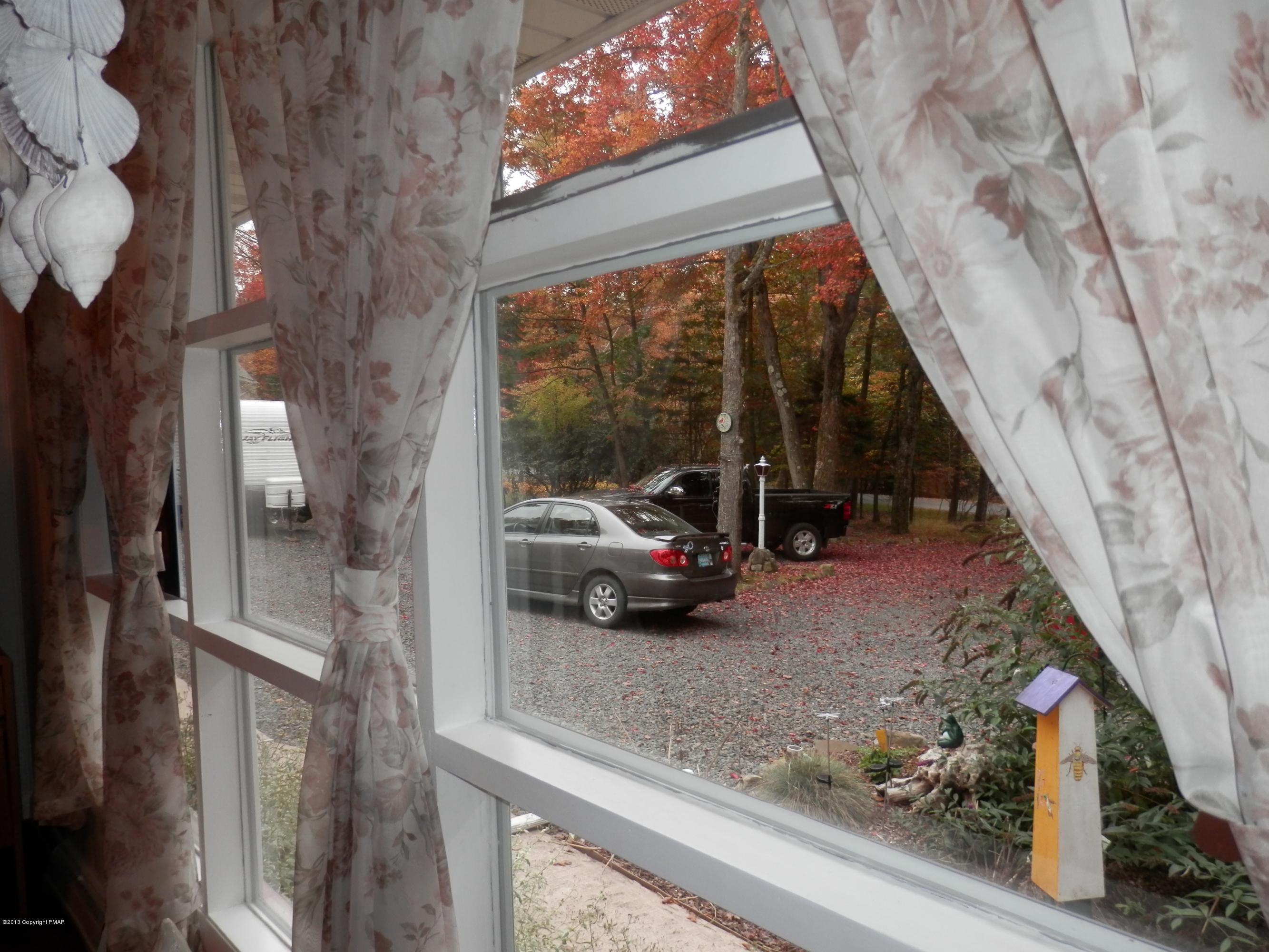6445 Laurel Road Pocono Summit, PA 18346 - Photo 24 of 28 PA030728