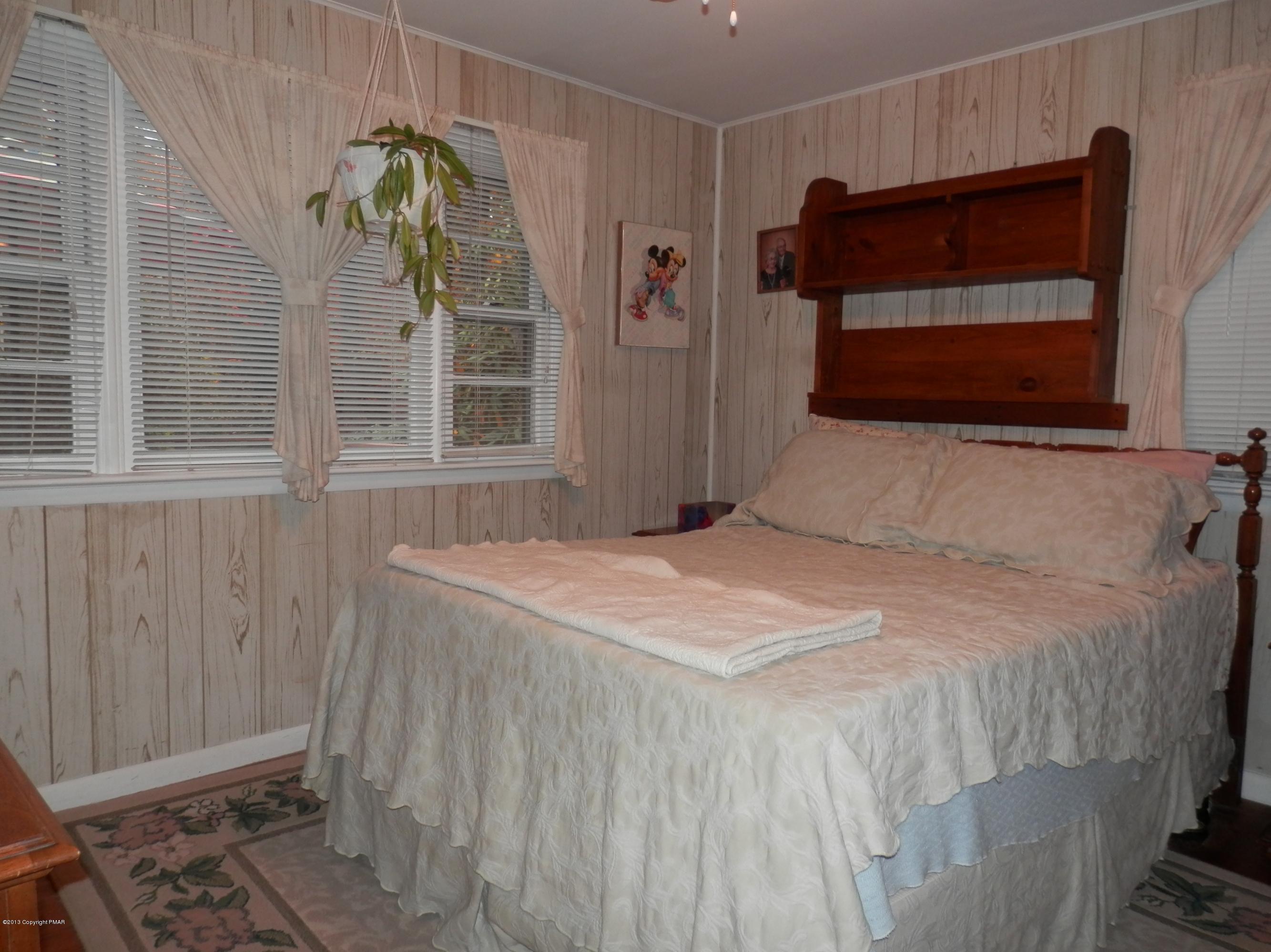 6445 Laurel Road Pocono Summit, PA 18346 - Photo 25 of 28 PA030727