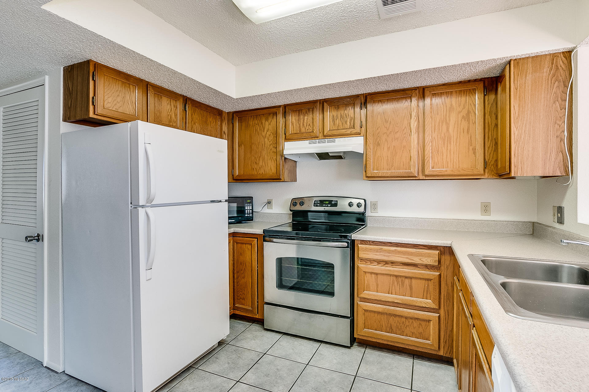 2744 North Country Club Road, Unit 203 Tucson, AZ 85716 - Photo 12 of 31