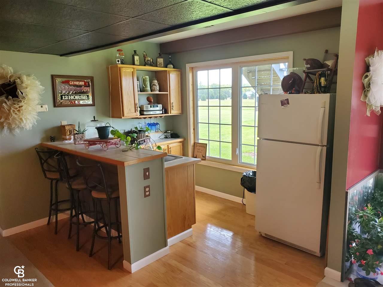 14081 Jeddo Road Yale, MI 48097 - Photo 27 of 45 Bar