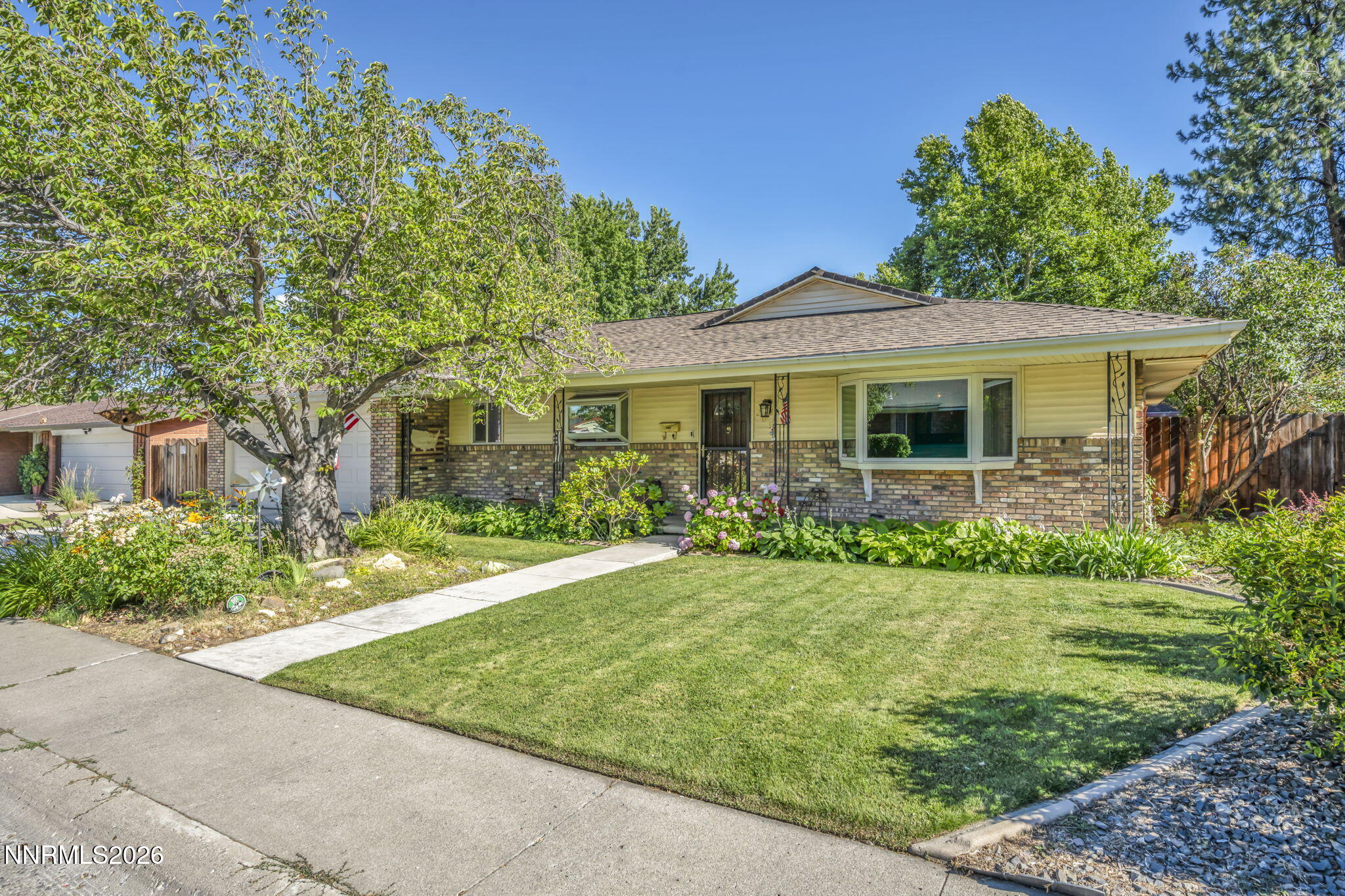 2090 Allen Street Reno, NV 89509 - Photo 8 of 101 5-web-or-mls-2090-allen-st