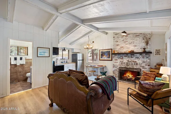 $304,000 | 6 County Road 1007, Unit 6, Greer, AZ 85927