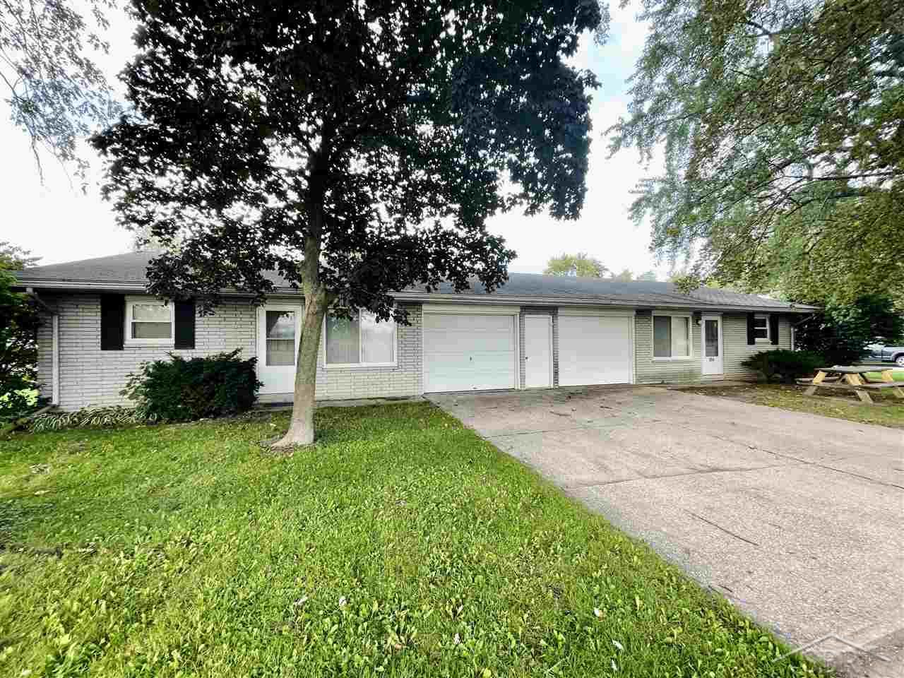 806 Schust Road Zilwaukee, MI 48604 - Photo 1 of 15