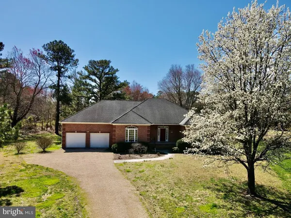 $549,000 | 147 Sir Guy Drive, Weems, VA 22576