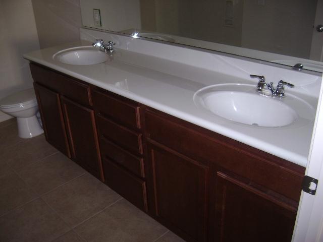 3330 South Gilbert Road, Unit 1006 Chandler, AZ 85286 - Photo 10 of 15 BATHROOM, GLG 07