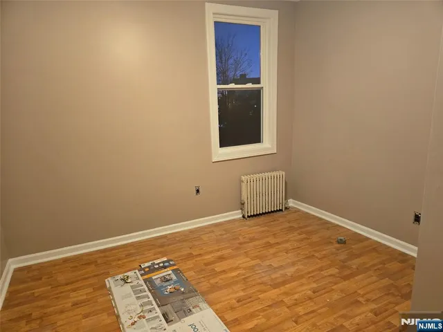 $2,900 | 10 Orchard Street, Unit 2, Elmwood Park, NJ 07407