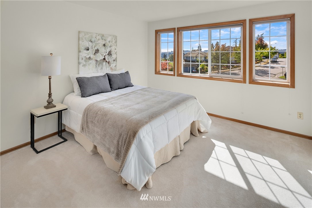 10904 Northeast 197th Street Bothell, WA 98011 - Photo 18 of 32 Gallery Image 18