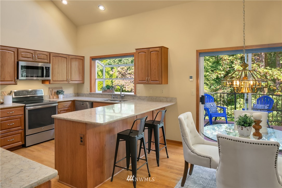 10904 Northeast 197th Street Bothell, WA 98011 - Photo 7 of 32 Gallery Image 7