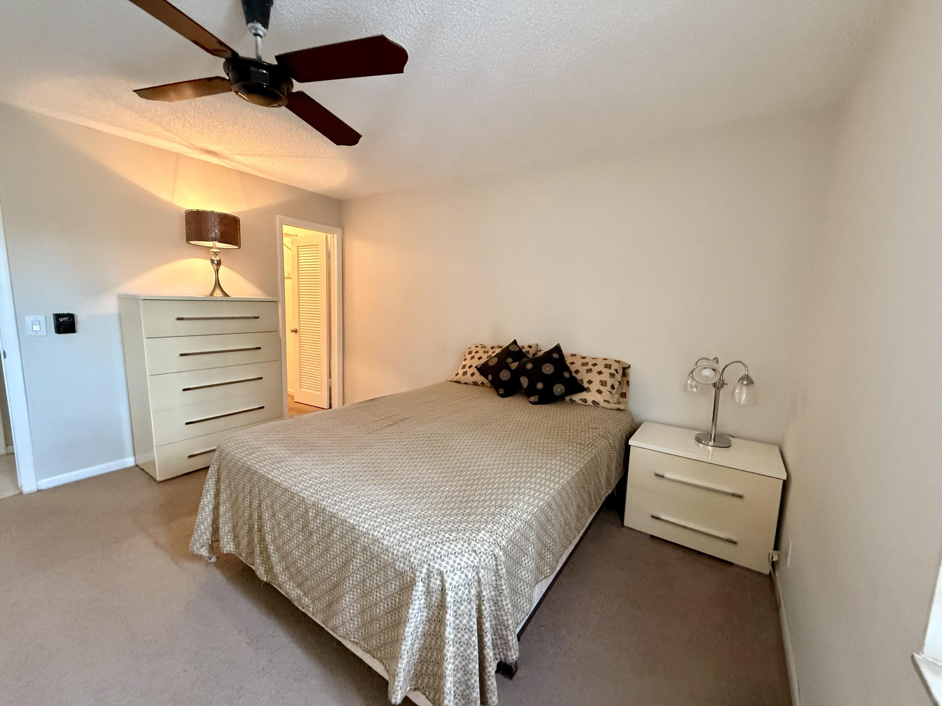 470 Capri G Delray Beach, FL 33484 - Photo 11 of 28 IMG_5544