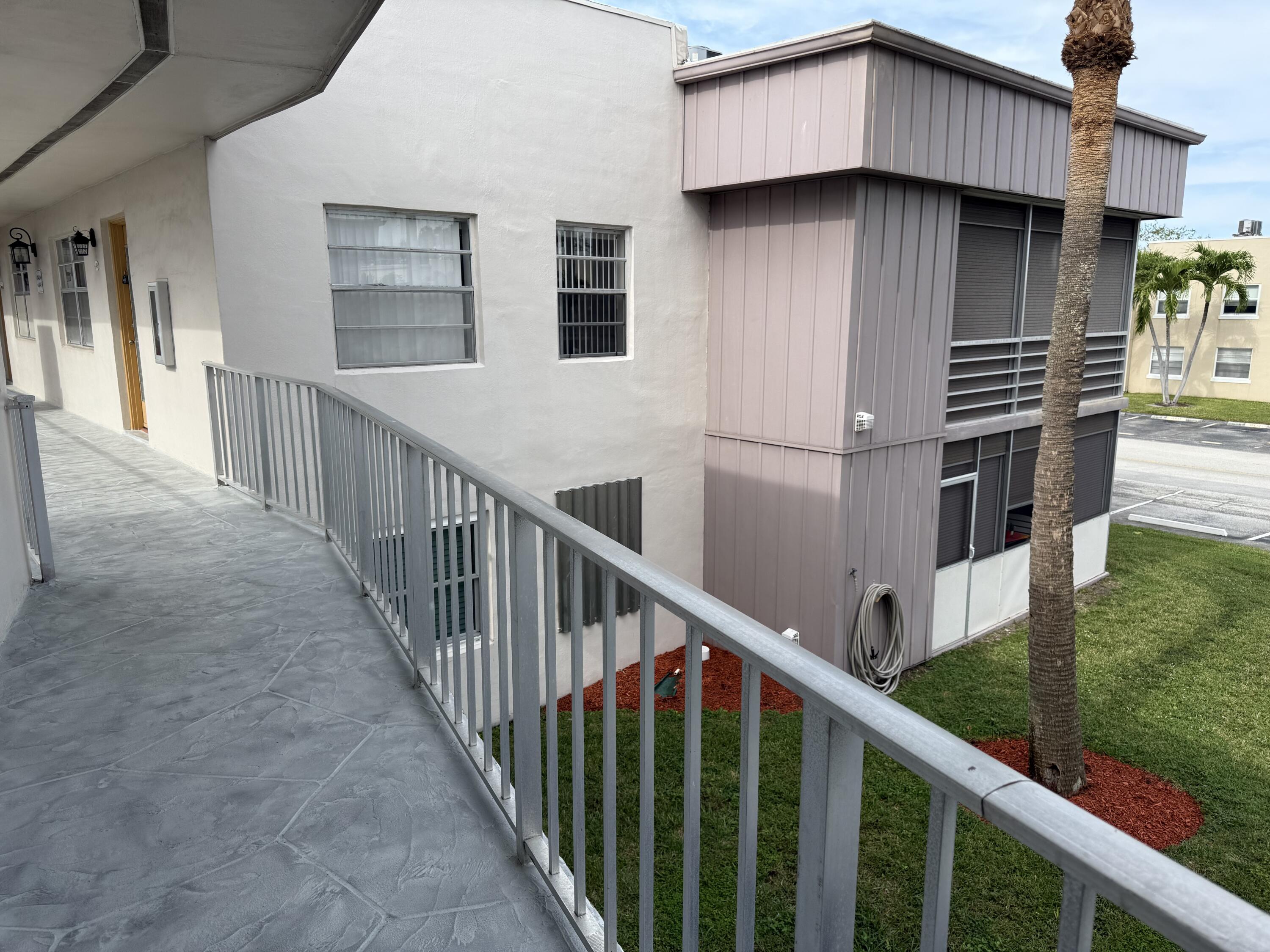 470 Capri G Delray Beach, FL 33484 - Photo 24 of 28 IMG_5569