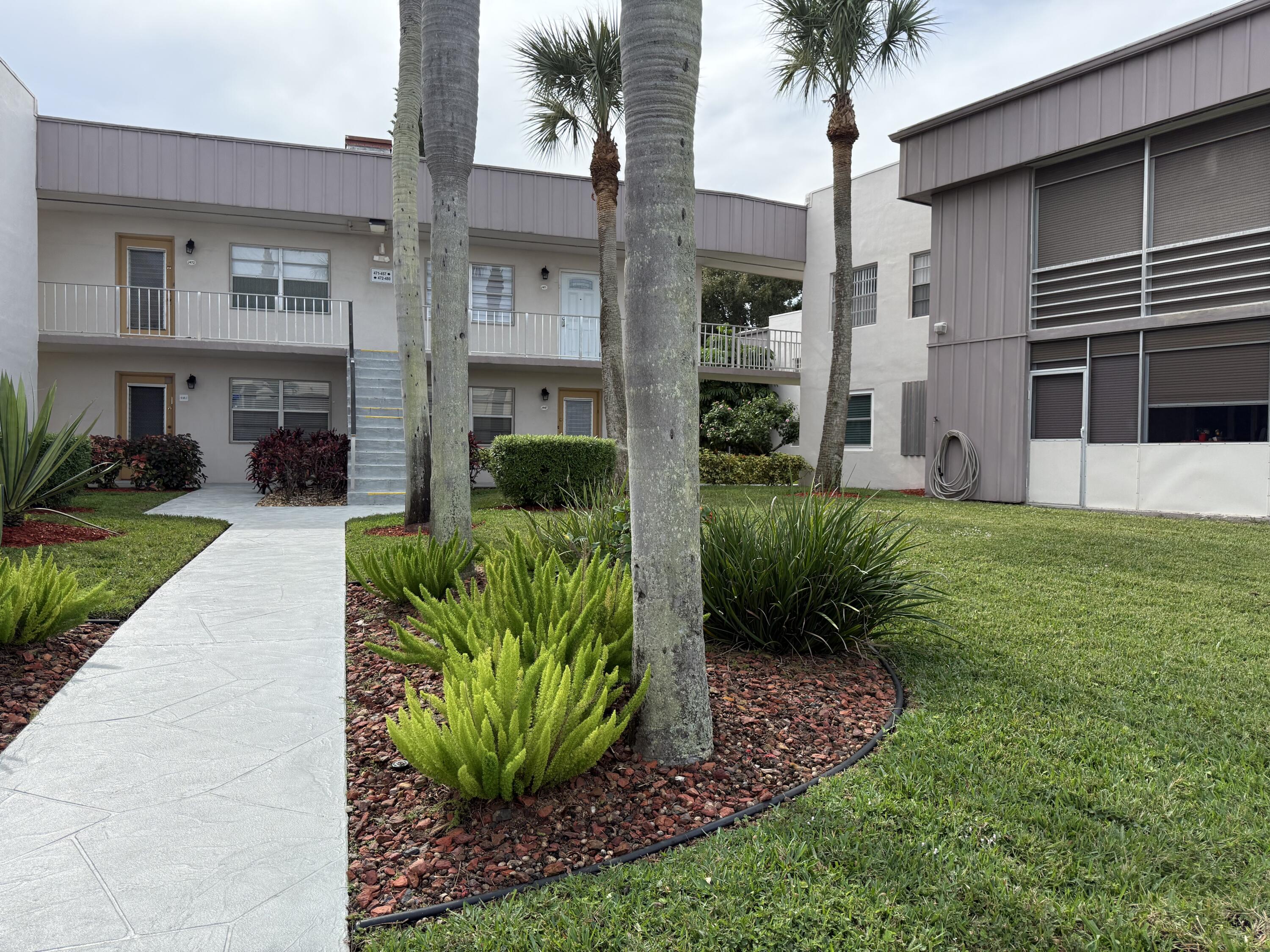 470 Capri G Delray Beach, FL 33484 - Photo 27 of 28 IMG_5573