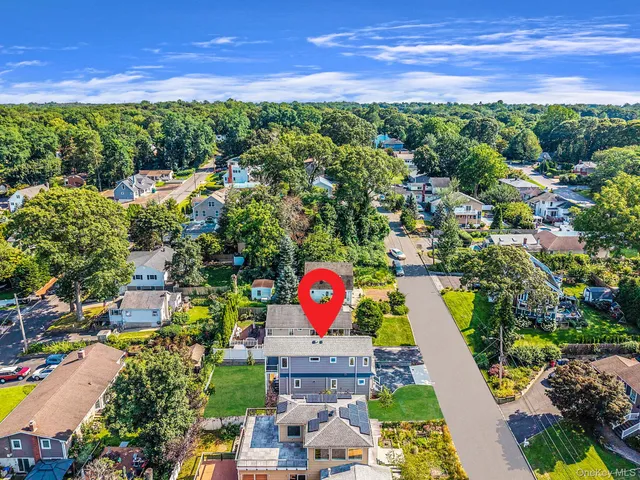 $999,999 | 119 Whittier Drive, Kings Park, NY 11754