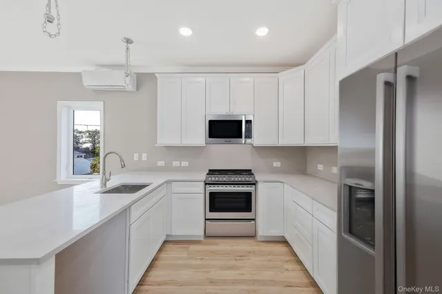 $999,999 | 119 Whittier Drive, Kings Park, NY 11754