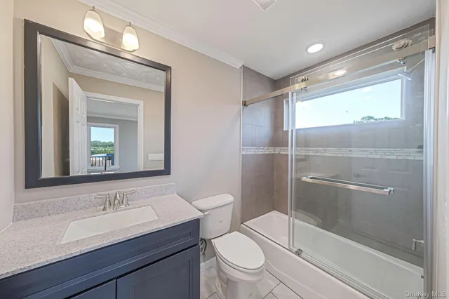 $999,999 | 119 Whittier Drive, Kings Park, NY 11754