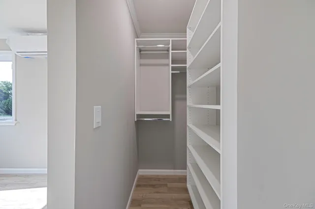 $999,999 | 119 Whittier Drive, Kings Park, NY 11754